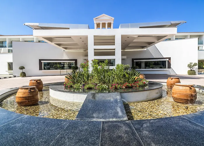 Familienhotel: Olympic Lagoon Resort Paphos